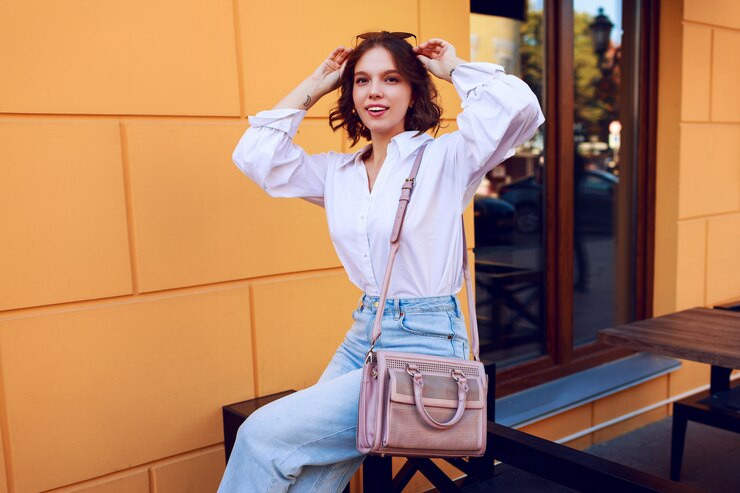 The Ultimate Guide to Stylish and Functional Crossbody Bags