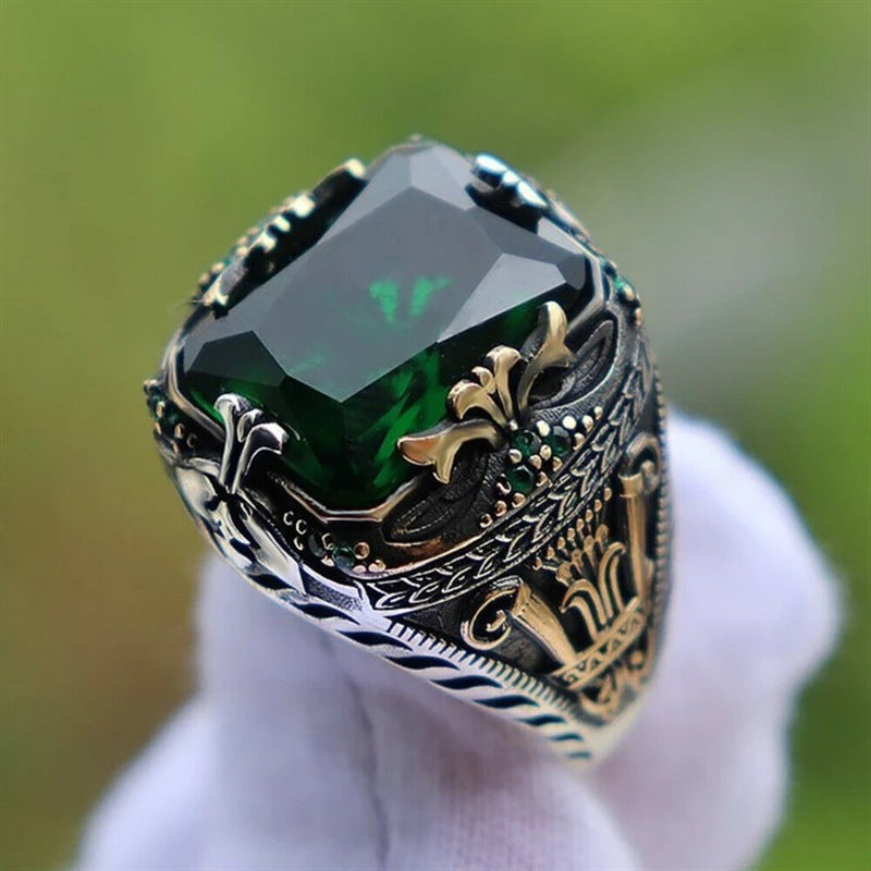 Retro Inlaid Emerald Luxury Men's Ring