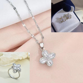 Rotatable Titanium Steel Four-petal Flower Necklace with Zircon