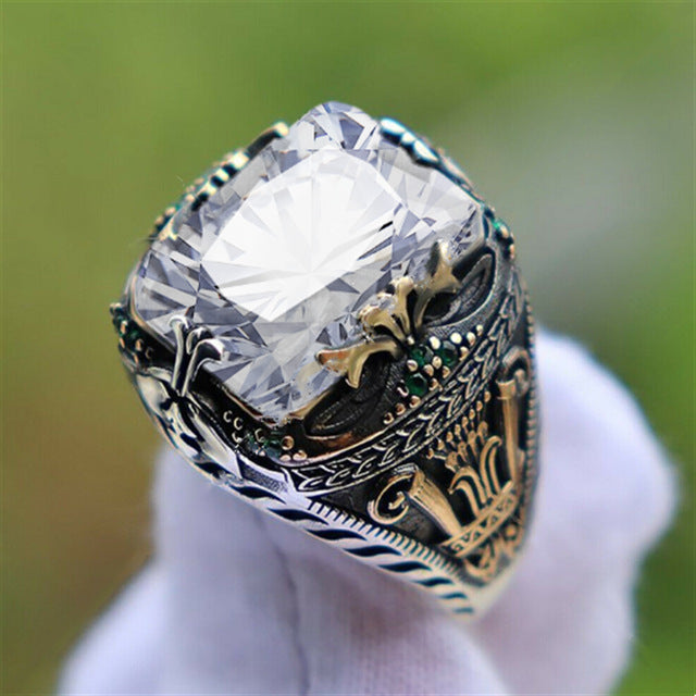 Retro Inlaid Emerald Luxury Men's Ring